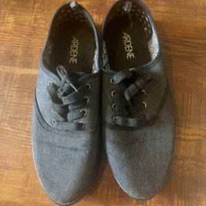 Charcoal black slip-on shoes!